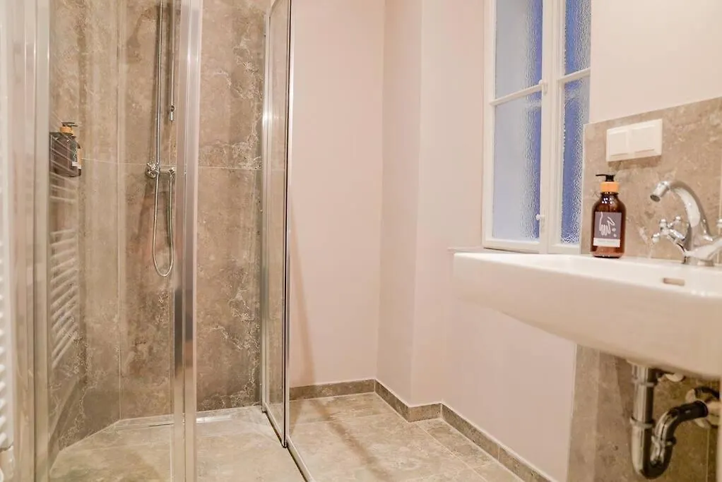 דירה וינה Boutique Suite Near Museum District אוסטריה