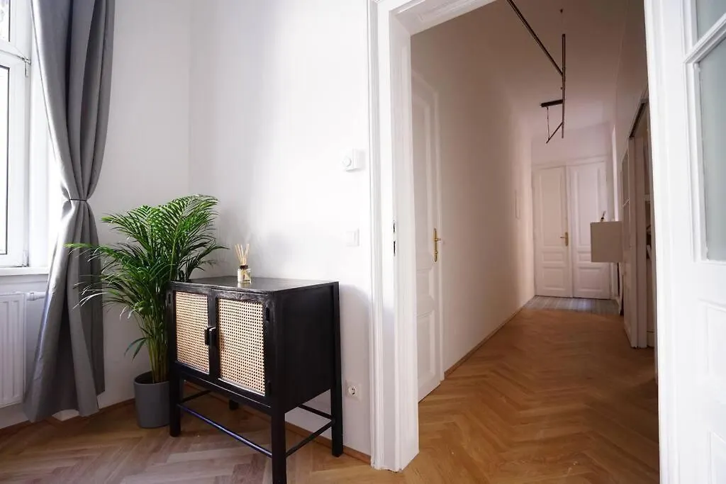 וינה Boutique Suite Near Museum District דירה