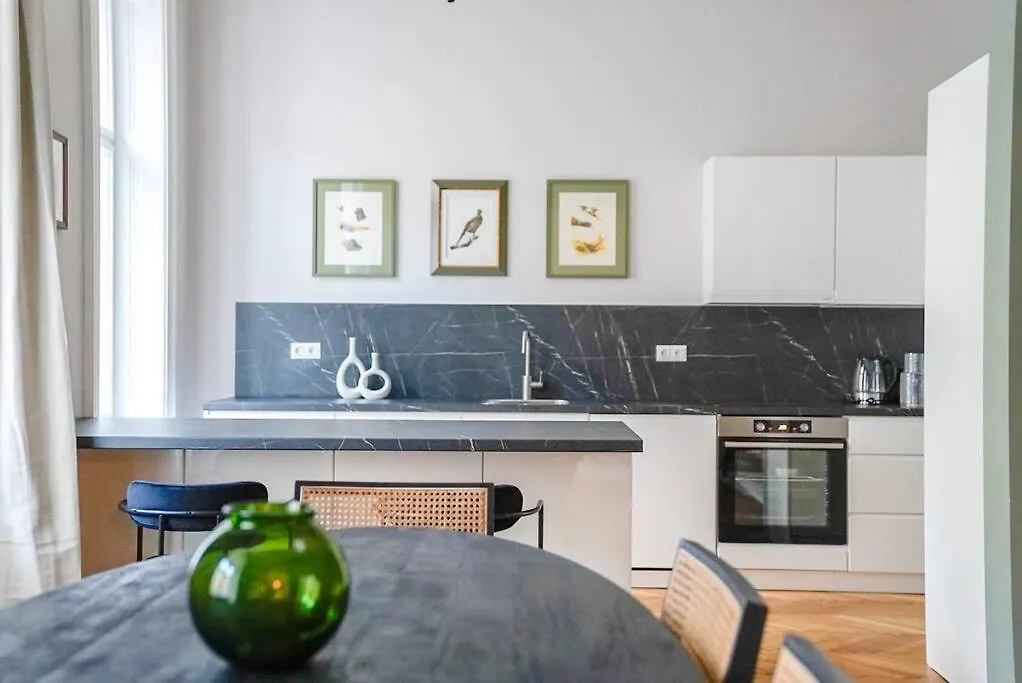 Boutique Suite Near Museum District Vienna