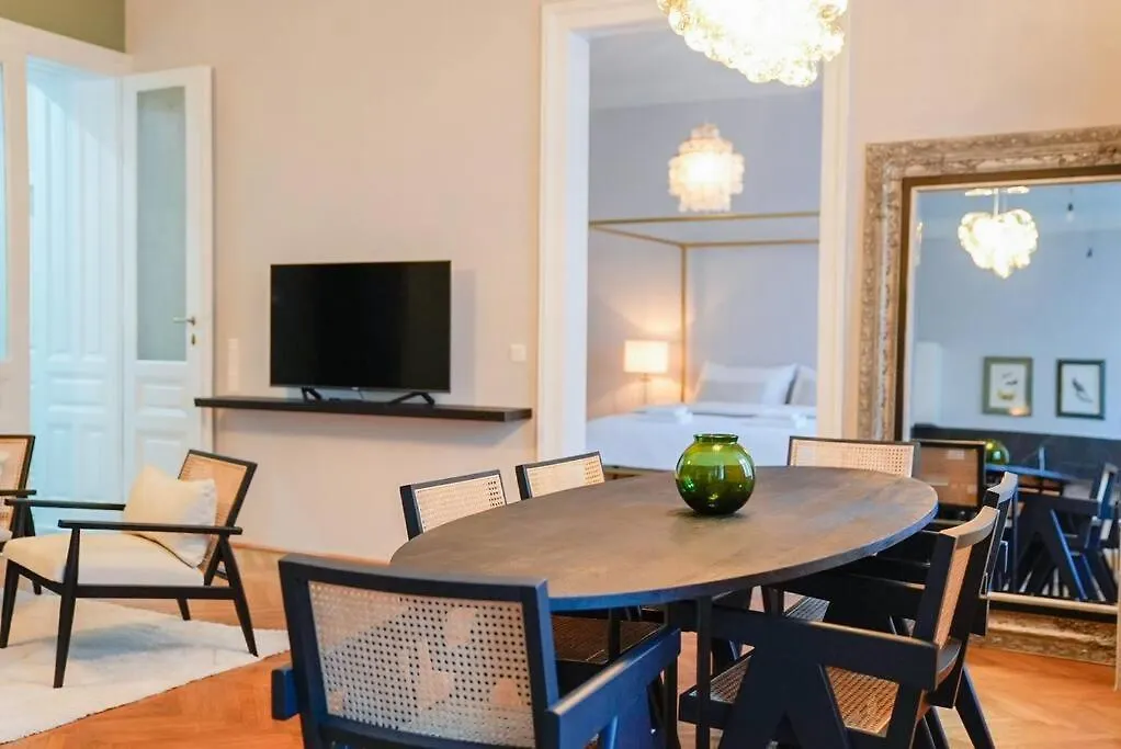 Apartment Boutique Suite Near Museum District Vienna
