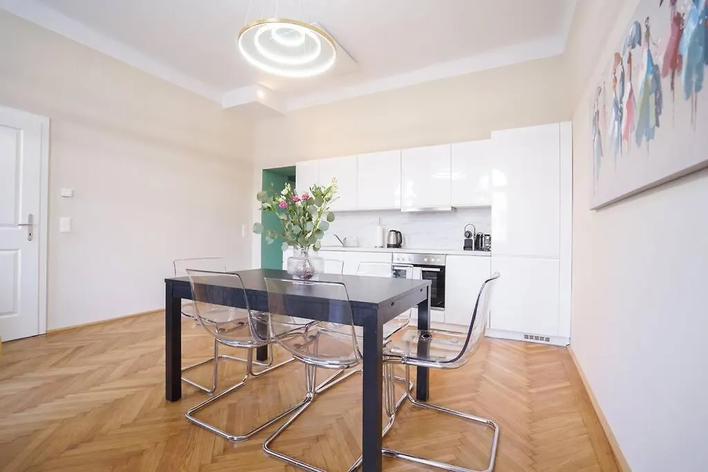 Boutique Suite Near Museum District Vienna