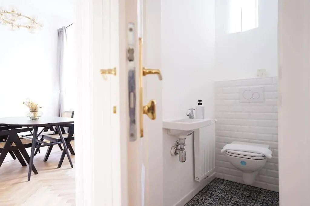 Boutique Suite Near Museum District Vienna 0*,