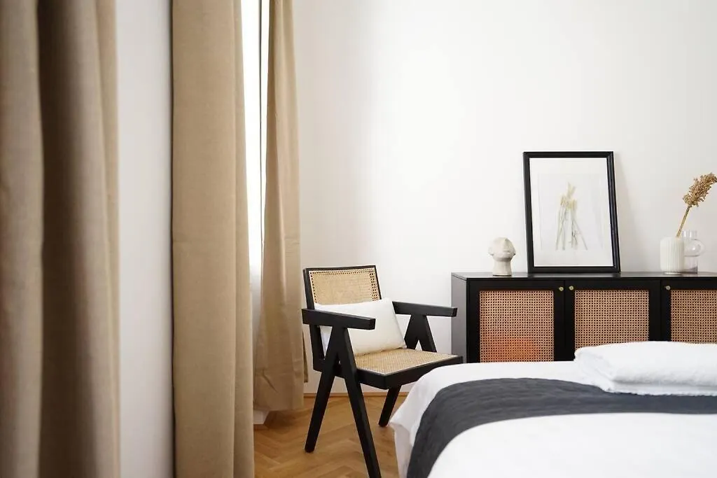 Boutique Suite Near Museum District Vienna