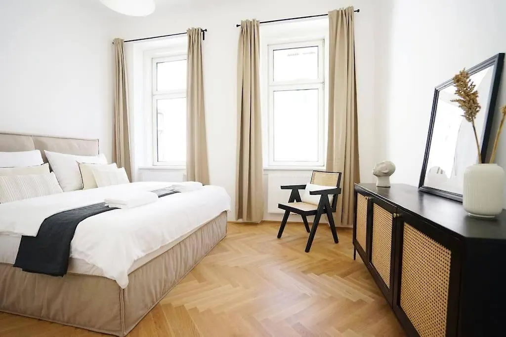 Boutique Suite Near Museum District Vienna